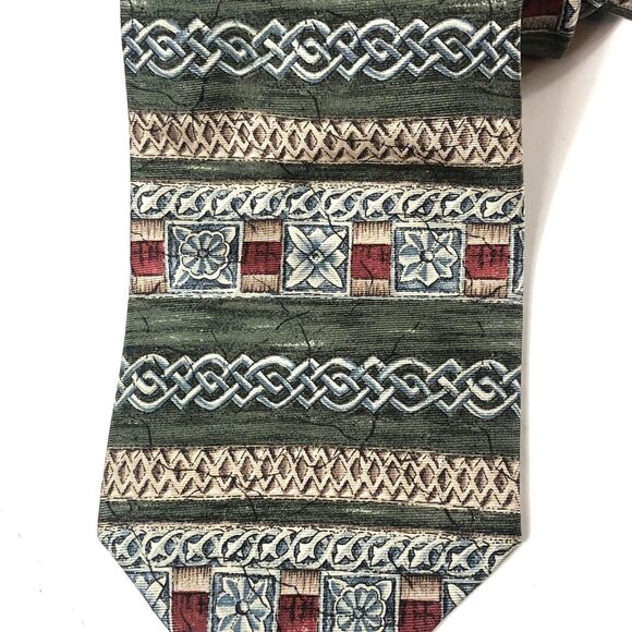 Vintage Bill Blass Silk Tie Green Celtic Knot Geometric Medallion Made in USA - Picture 3 of 6